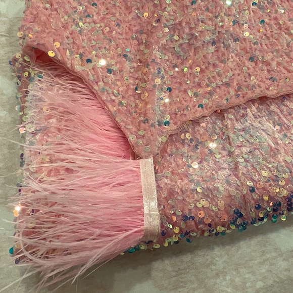 Zunie Pink Sequin Dress with Feather Detail Size 14 - Picture 7 of 8